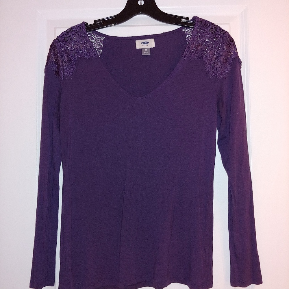 Lace shoulder top